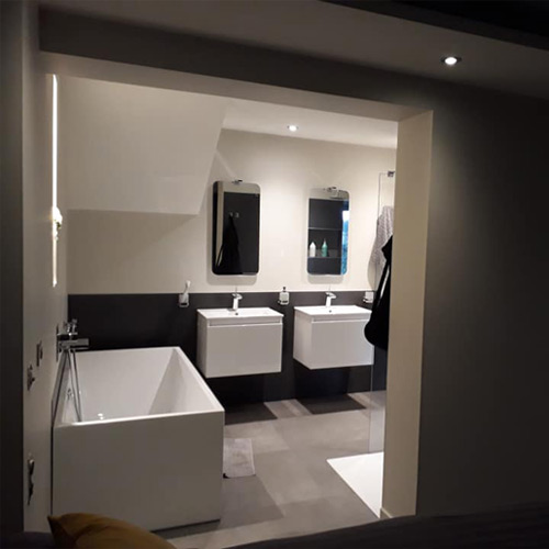 Baignoire, lavabos vasque style moderne - Florian Chêne Chauffage